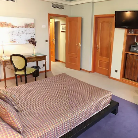 Szálloda Ciudad De 4*