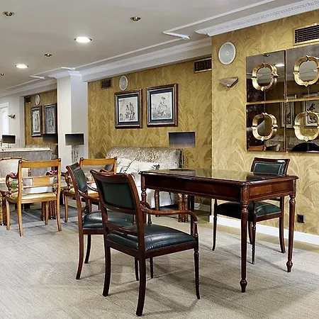 Hotel Ciudad De 4*