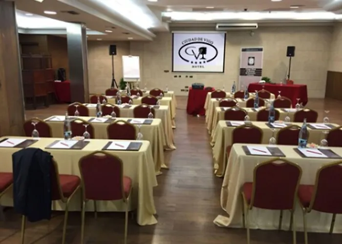 Ξενοδοχείο Ciudad De 4*